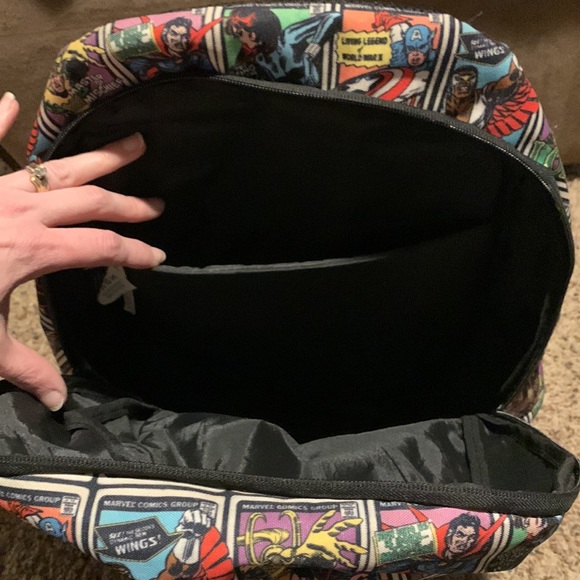 Marvel comic backpack - Picture 3 of 5